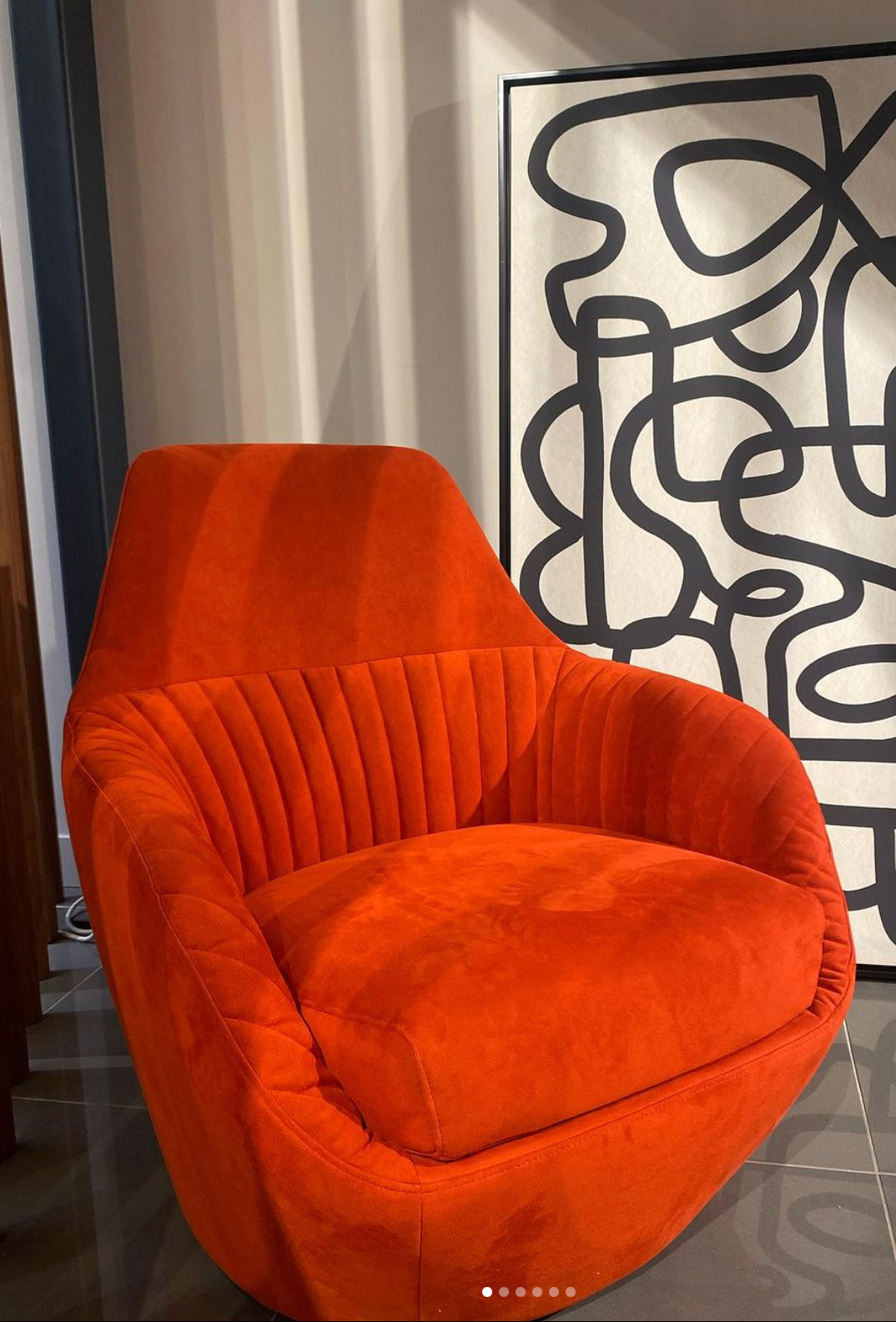 AMÉDÉE - Fauteuil Alcantara Orange / Modèle d'exposition