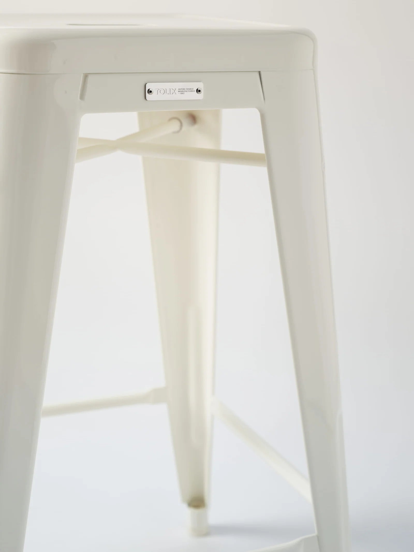 H - Tabouret H75 intérieur